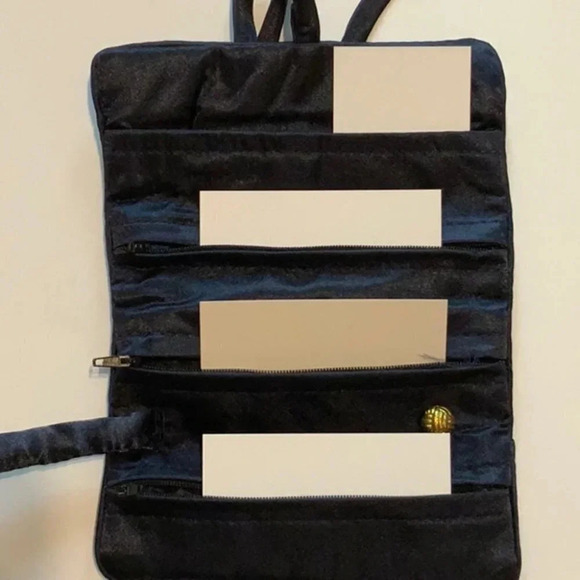 2/$30 VINTAGE Blue/Gold Butterflies Satin Jewellery Roll - Picture 10 of 12